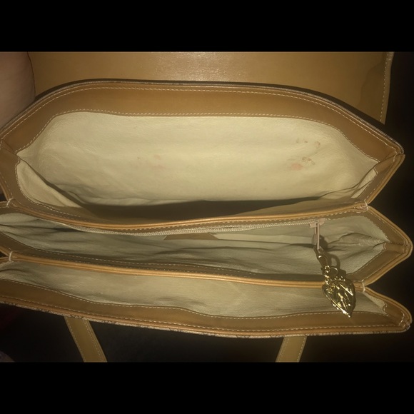 VINTAGE GUCCI BAGUETTE BAG - Picture 3 of 7